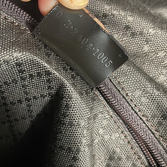 Authentic Gucci vintage trimmed leather nylon shoulder bag - Picture 8 of 10